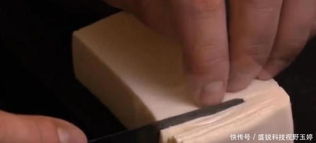 默默|日本厨师把豆腐切成菊花,中国大厨默默拿出蒲公英,一道菜打脸了