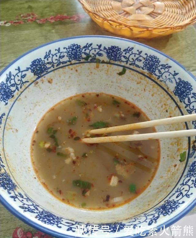 吃羊杂|关中名吃,大锅熬汤,秋天来一碗暖心暖胃又滋补