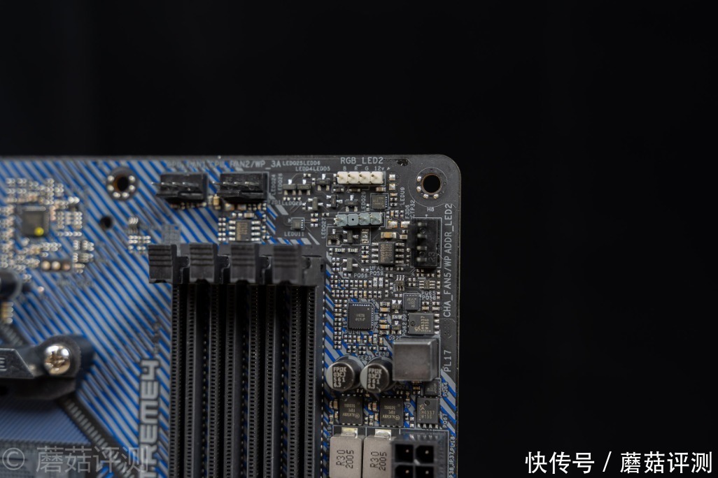  华擎|一块性价比超高的B550主板、华擎B550 Extreme4极限玩家主板 评测