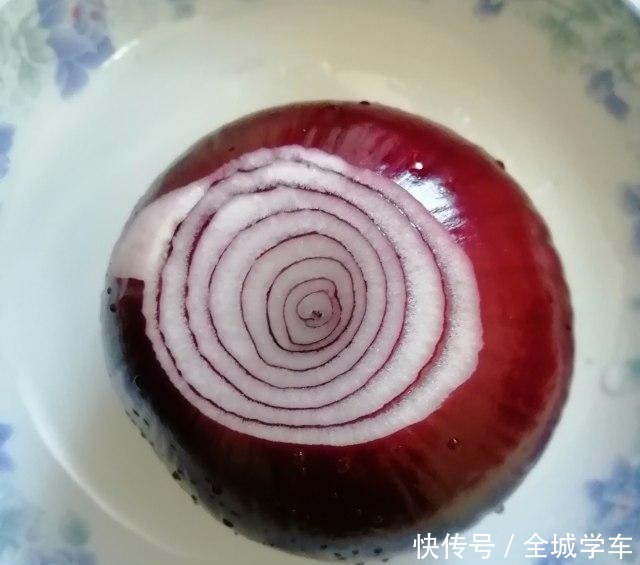 搞定|家常炒洋葱,好吃又下饭,十分钟就搞定