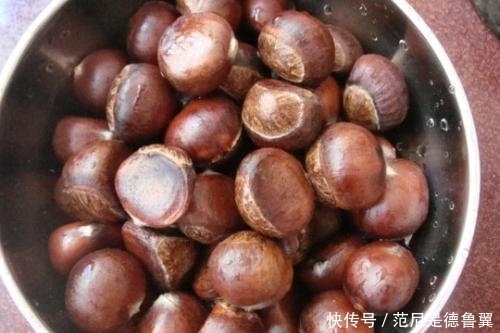 下锅煮|煮板栗时,板栗先下锅就错了!只需多加这1步,板栗又香又好剥