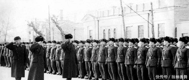 开国|我军唯一与二战德军厮杀过的开国将军，德国飞机坦克都是他的猎物！