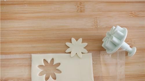 便当|开工便当就来吃仙人球蛋糕吧,这超级可爱的杯子蛋糕,萌翻天了