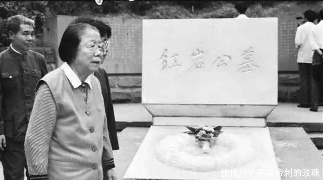 生活|他是周恩来的父亲, 一生坎坷, 妻子死后28年才下葬