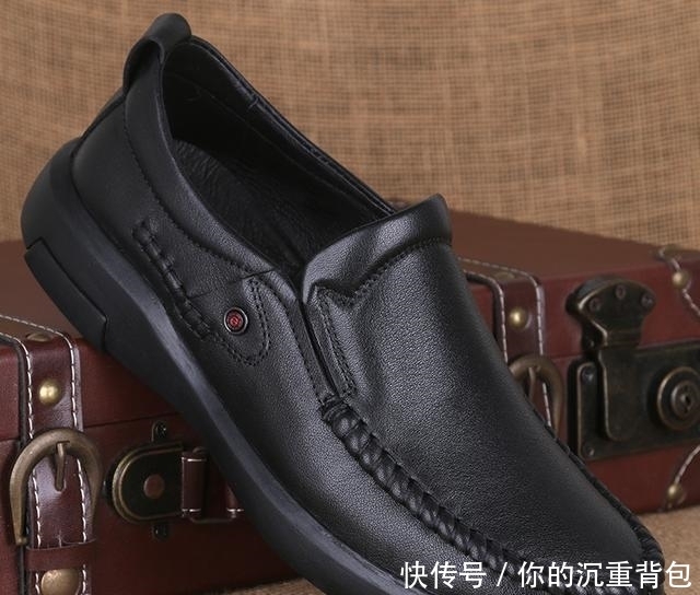  中老年人|最后强调一遍穿牛仔裤不要配皮鞋, 瞧老外穿, 中老年人人穿得起