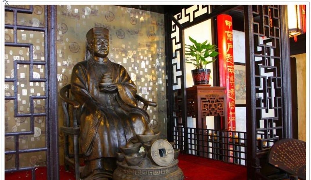 朱元璋|朱元璋想除掉沈万三,问桌上猪蹄叫啥,沈万三怎么回答才保住小命