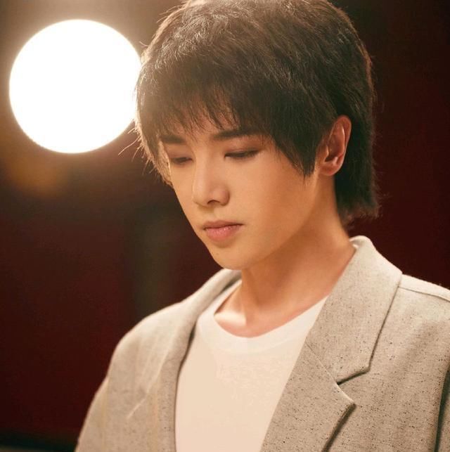 华晨|我是歌手排名出炉华晨宇重夺第一,但却遭受质疑