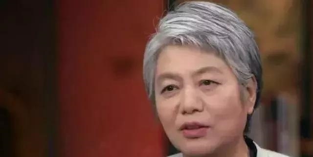 李玫瑾|李玫瑾:我用40年上千例儿童案例,回溯亲子关系对人格的影响