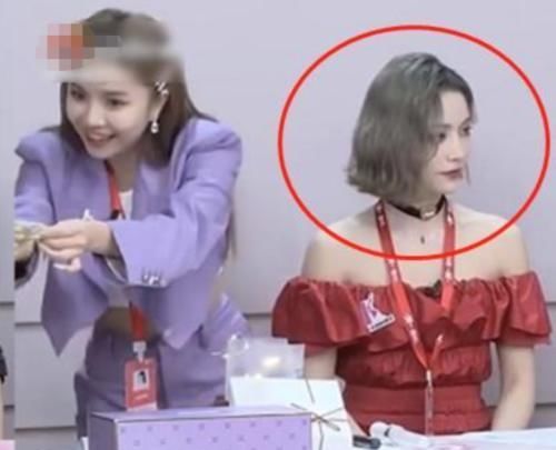 索求|THE9直播意外不断,虞书欣冷落赵小棠,安崎“无视”许佳琪索求