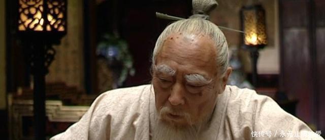 嘉靖|作为奸臣被抄家,锦衣卫一进门就愣住了,这穷的还不如个忠臣!