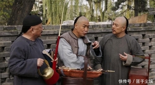 和?|和珅出上联“三斤四两五花肉”,纪晓岚对出下联,众人拍手叫好