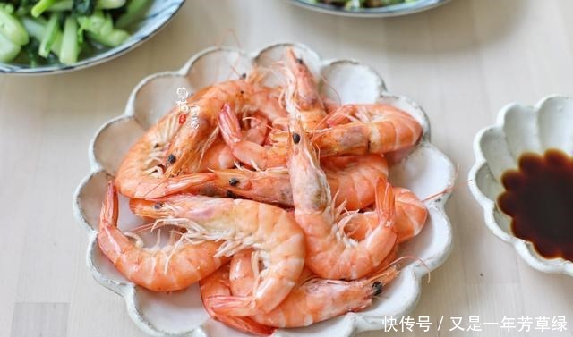 白菜苔|晒晒一线城市一家三口的晚餐,3荤1素1汤,朋友求同款邻居