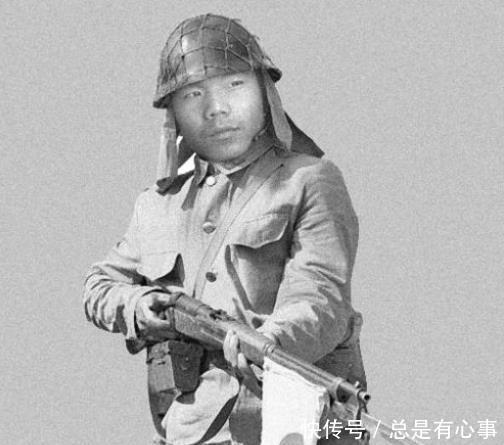 步枪|二战时期,日军步枪上的刺刀为啥多了一个钩子,八路军都没有!