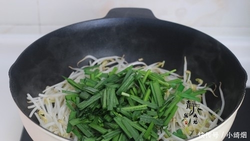 春天|原来韭菜和此菜才是天生一对,3分钟就出锅,比大鱼大肉都香