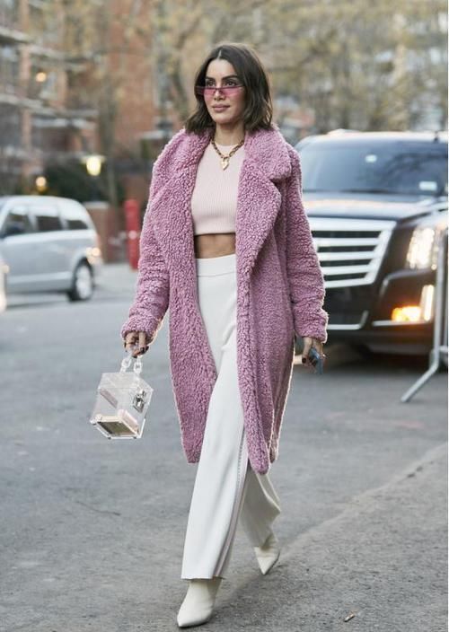 棉袄|大棉袄穿着太老气,一身羊羔绒保暖又时髦,让你气质大提升