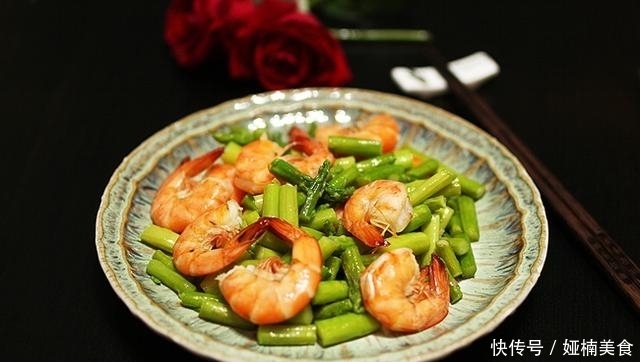  值得|芦笋炒虾，一道你值得拥有的清爽快手菜