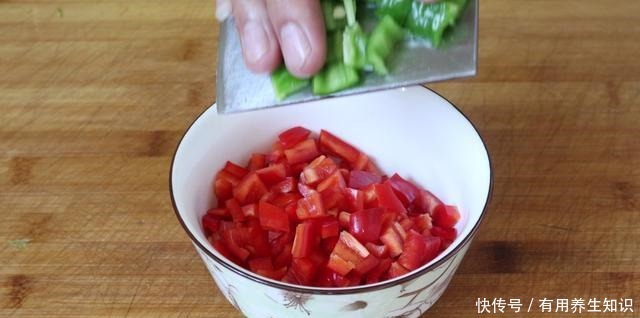 面条|煮面条时,开水下锅就错了,牢记这几点,面条筋道有嚼劲,还很香