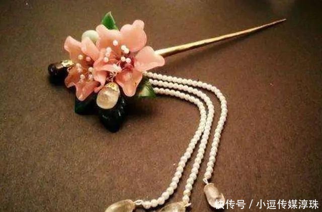 唐代|唐代生活探秘:“金钗玉镯”为何会风靡于唐朝?有何历史渊源?