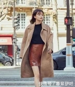  颧骨|孙怡生娃后老得真快，颧骨突出法令纹明显，幸亏身材好仍是小花旦