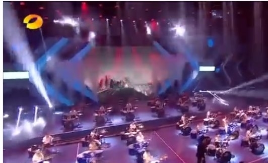  翻车|什么？张杰竟然唱错歌词，差点现场翻车