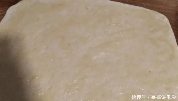 试试|花卷别再蒸着吃了,试试农村厨娘新做法,保准大人小孩都爱吃