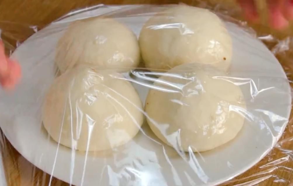 美食|经典美食“葱花饼”,葱香四溢,酥脆可口,好吃到停不下来