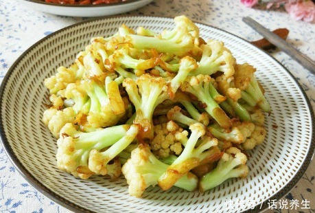 脆嫩|干煸菜花,有人焯水有人过油大厨教我正确做法,脆嫩不吸油