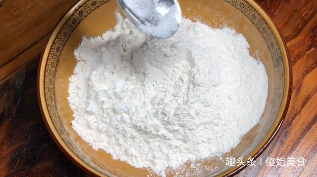 简单|早餐如此做,比馒头包子都简单,不用发酵不用等,出锅3碗不够吃