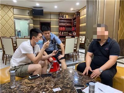 团伙|自以为“最安全”女子报警找民警讨说法，却将团伙集体送进监狱