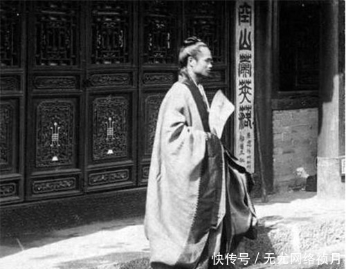 一道士给雍正看病,刚念了一句经咒,便被