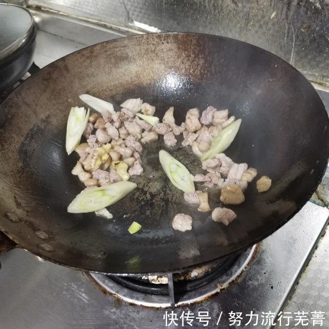  饭菜|西红柿豆角焖面，饭菜一锅出，最适合懒人