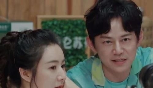  直播|《向往》让薇娅直播助农卖水果，为什么不请李佳琪呢？网友：原来是这样