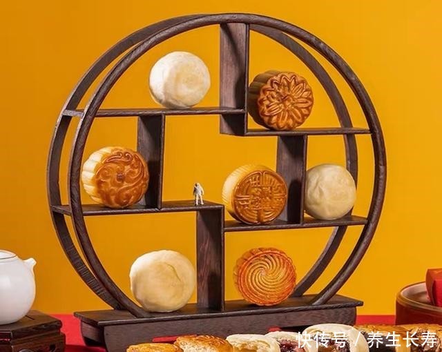 盒马|《盒马进阶版月饼大赏》来了,今年的月饼不仅乘风破浪还千姿百态