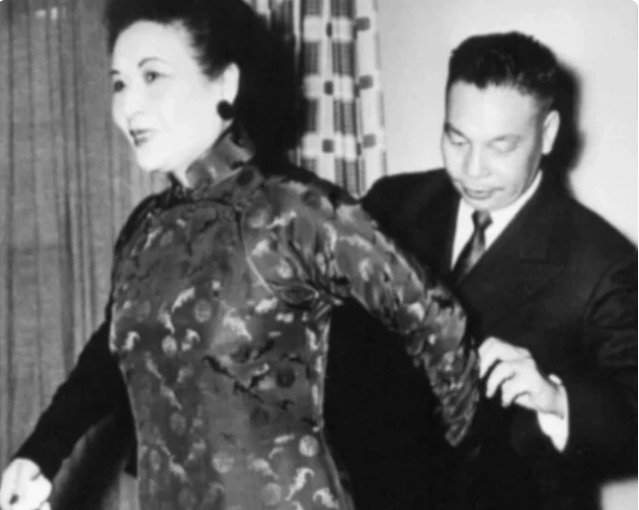 宋美龄|宋美龄看到丈夫遗嘱,立刻动身去了美国,晚年终于肯说出原因