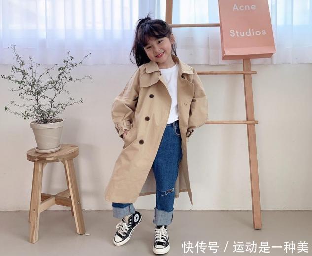 女人|女人的精致感要从小抓起!学8岁时尚博主穿搭,韩式风简约显气质