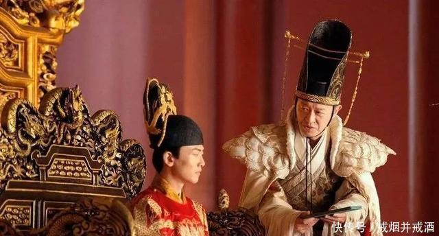 魏忠贤|为何说''魏忠贤不死，明朝不灭''，看看他都做了什么，让忠臣汗颜！