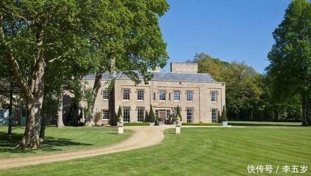 离婚|男子中13亿大奖后买38套豪宅，与妻子离婚又遭3任女友抛弃