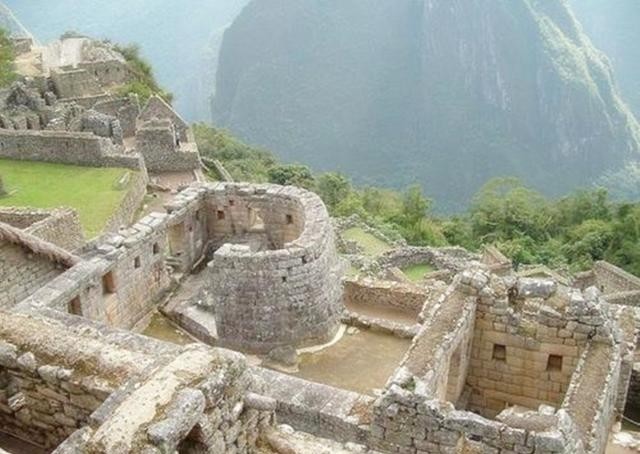 皮萨罗|最神秘的国家之一,突然消失后大量黄金也消失了,价值超过几百吨