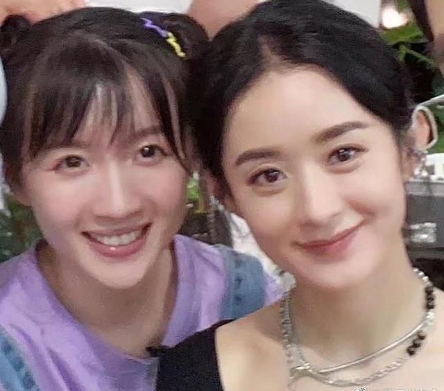 看着|《中餐厅》收官,赵丽颖素颜上镜,没想到看着比21岁杨超越还嫩