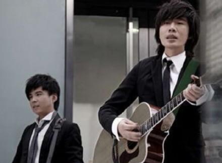 油腻|水木年华参加综艺被评“太油腻”郑钧怒呛你们算老几