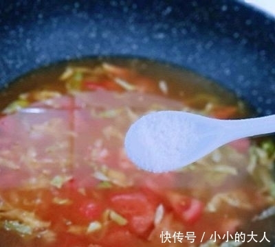  番茄|卷心菜番茄全麦鱼面