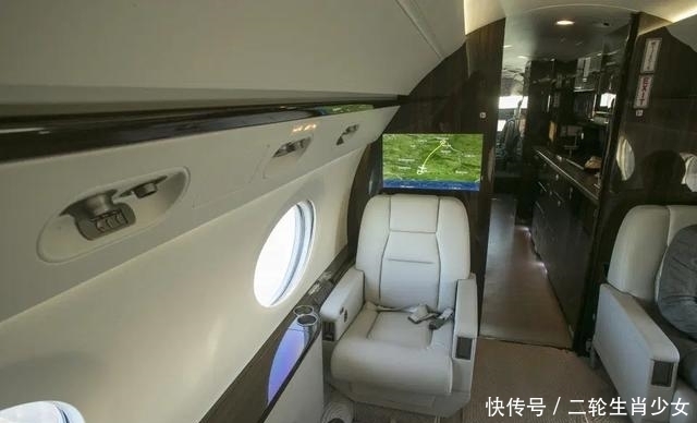 伍兹|伍兹4.4亿元购买私人飞机,续航里程出色,安全性远超科比直升机
