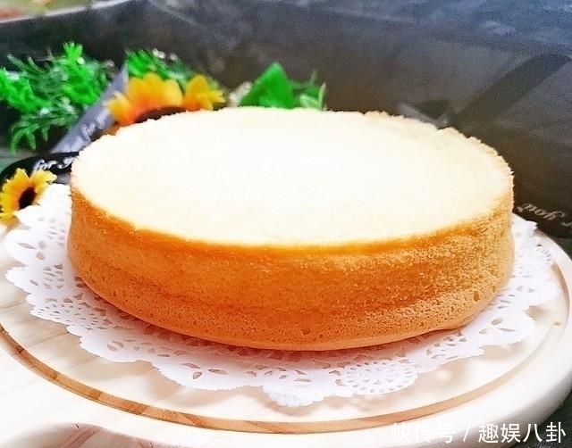  蛋糕|戚风蛋糕，细腻绵润，新手也能轻松学会