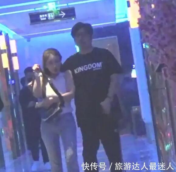 精神|王岳伦终于知错了,8月18日在李湘发文后首现身,面容憔悴没精神