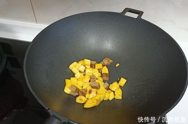 精致|40岁女人的极简晚餐,一人食也有滋有味,网友精致,日子过成诗