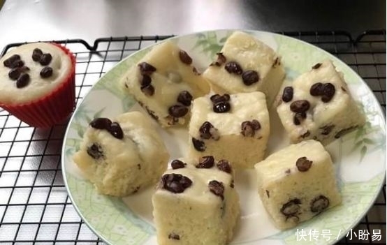 蛋糕|糯米粉和牛奶鸡蛋放一起,筷子搅一搅,蓬松香甜,比蛋糕好吃5倍