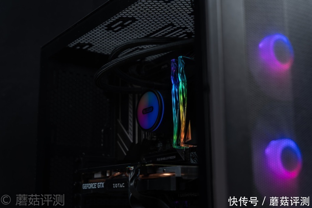 LIANLI|风道升级,散热效果媲美开放式环境、联力LIANLI 鬼斧AIR 机箱 评测