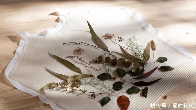 鲜花|球鞋当花瓶,鲜花填充羽绒服?时尚界的环保也太香了