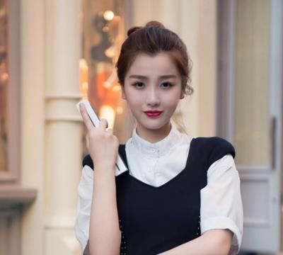  虞书欣|当虞书欣出场“戏多”时，谁注意lisa表情了，女生都明白