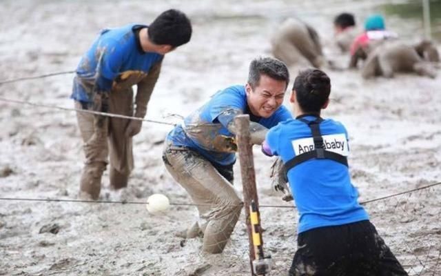 变味|《奔跑吧》悄然变味,内容连环撞款《向往的生活》与《极限挑战》